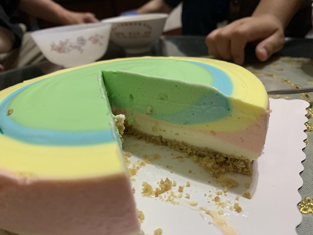 灿烂彩虹蛋糕