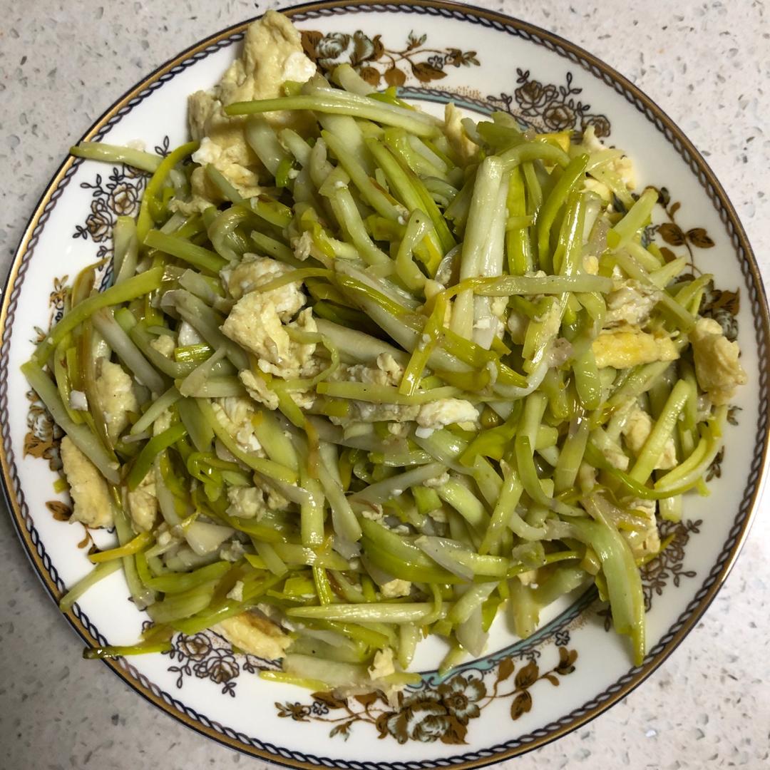 蒜黄炒鸡蛋