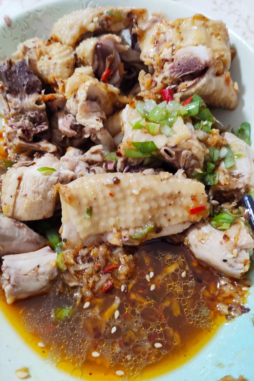 厨师长教你：“口水鸡”的家常做法，看得口水直流，先收藏了!