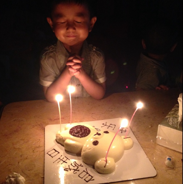 轻松熊巧克力慕斯蛋糕