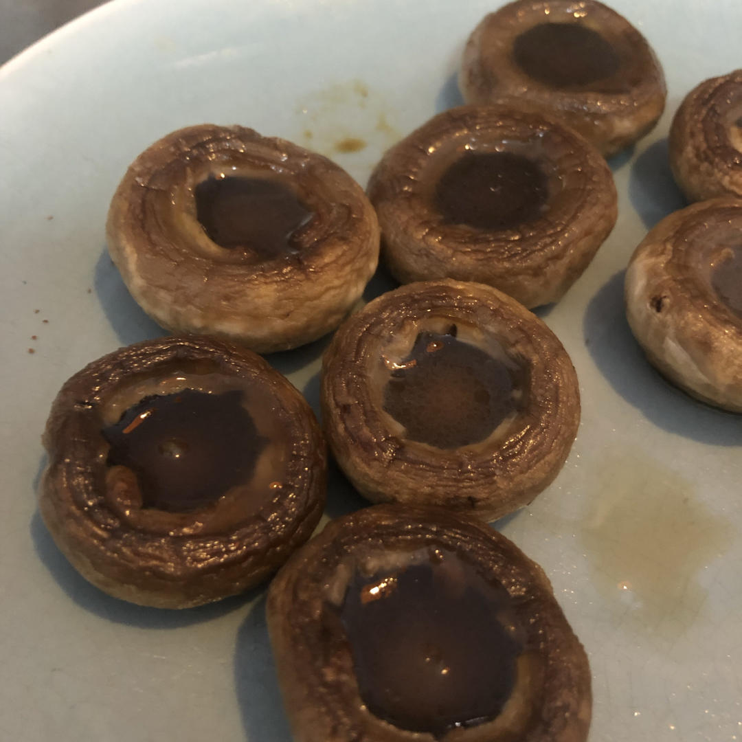 香煎口蘑  鲜的扭起来