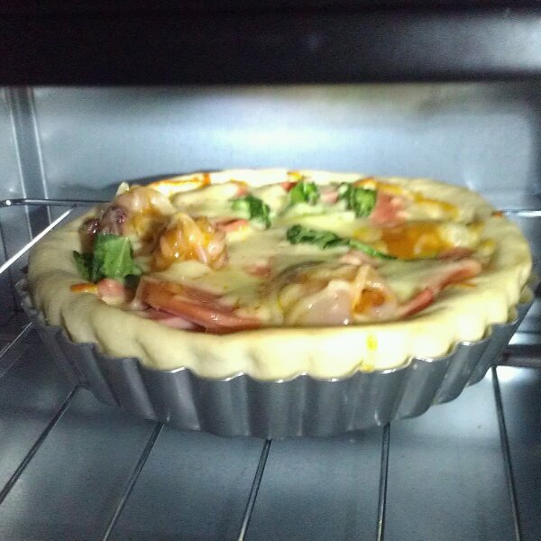 厚底鲜虾培根披萨