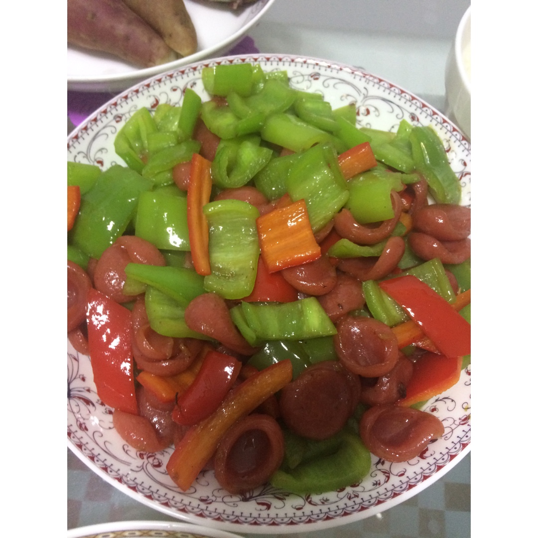 手机用户3727_ida8做的青椒炒热狗