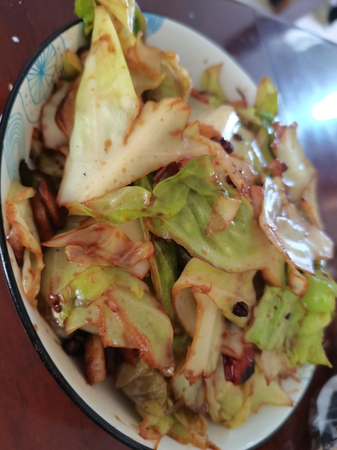 酸爽开胃的手撕包菜