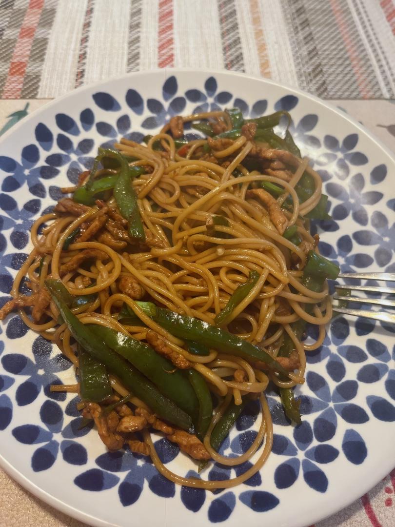 青椒肉丝拌面
