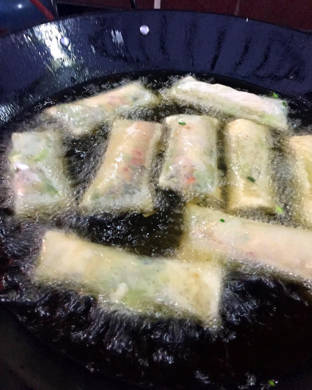 炸春卷
