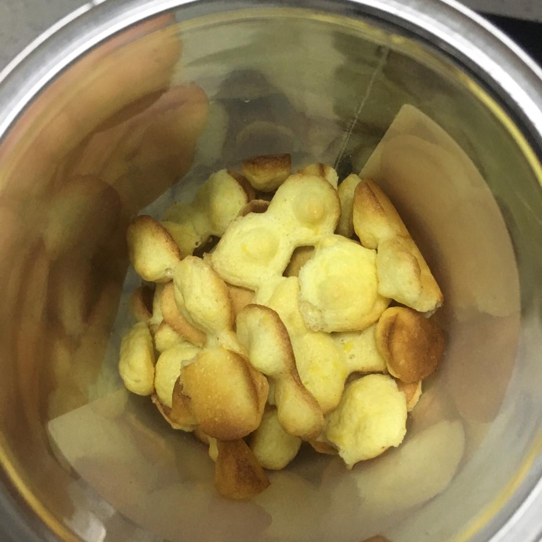 简便的鸡蛋饼干，特别适合小孩子吃