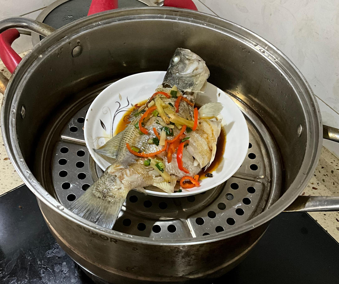 清蒸鲈鱼