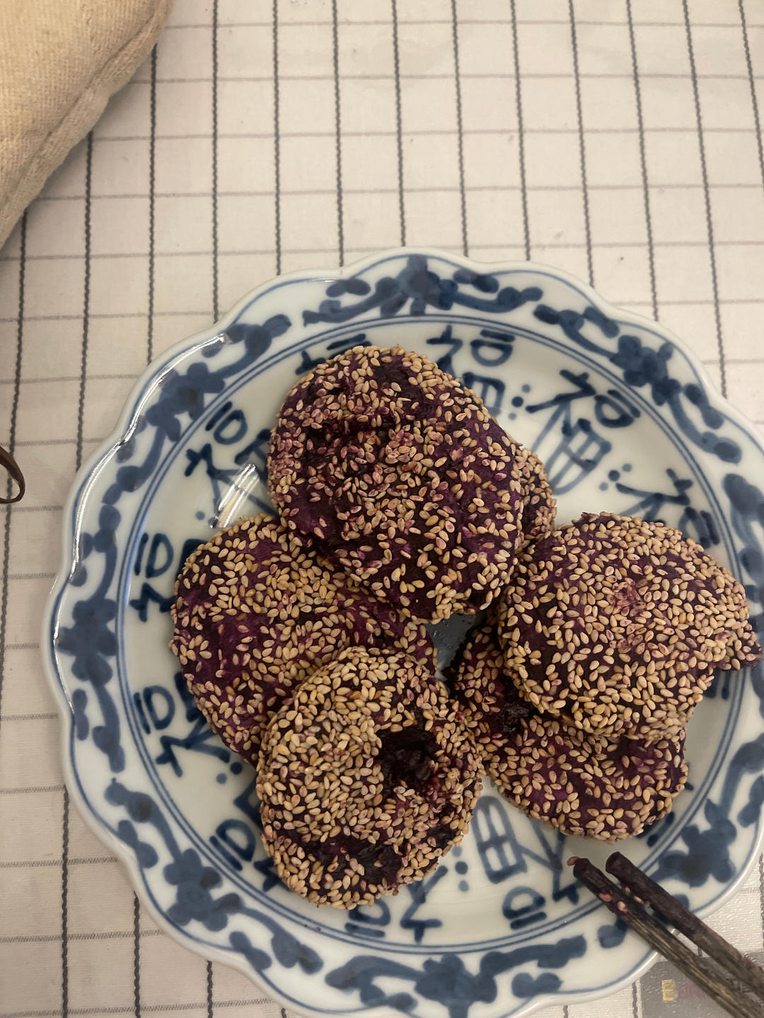 紫薯芝麻饼