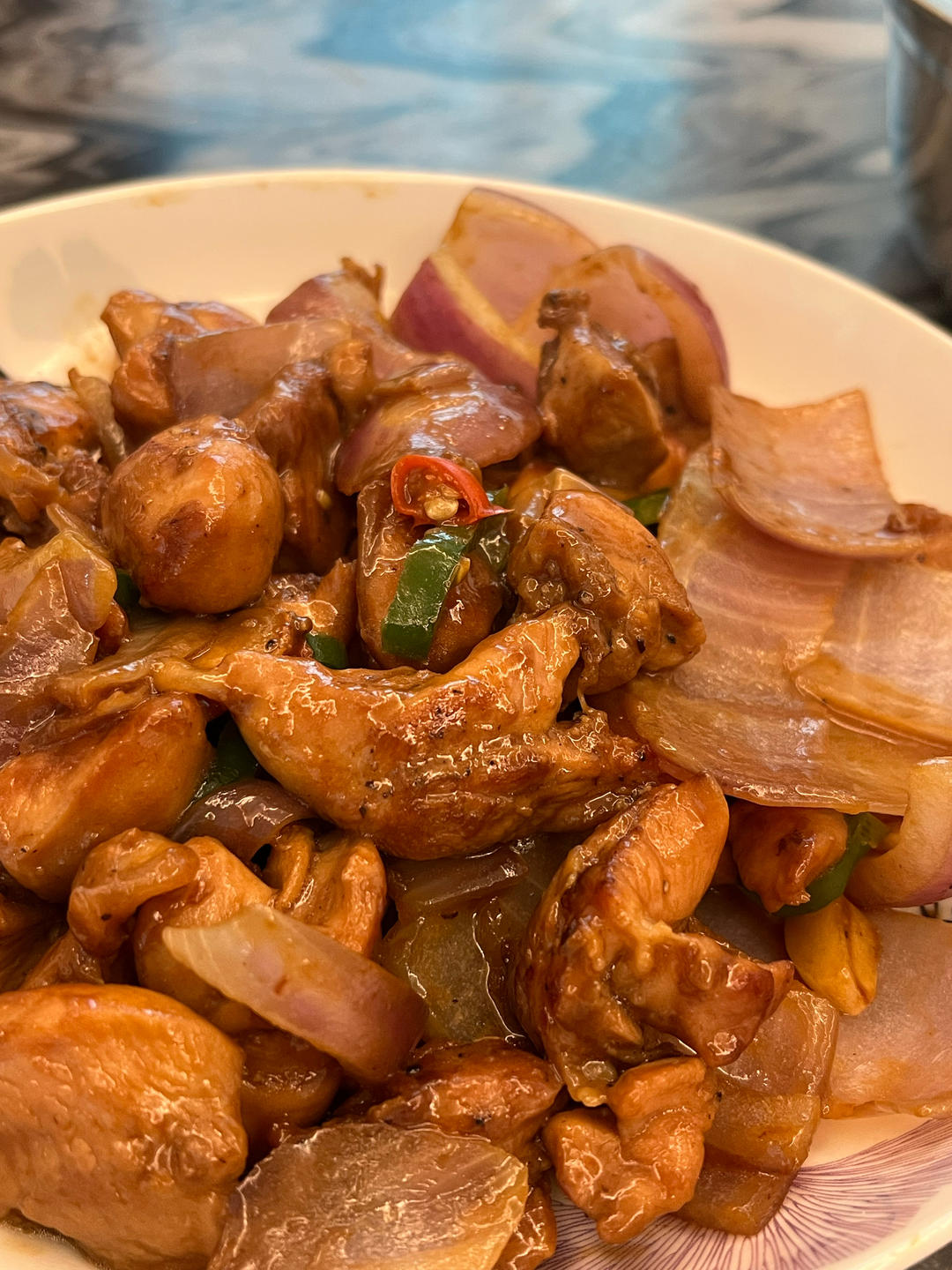 10r吃上饭 香辣爽滑 下饭好吃 洋葱炒鸡腿