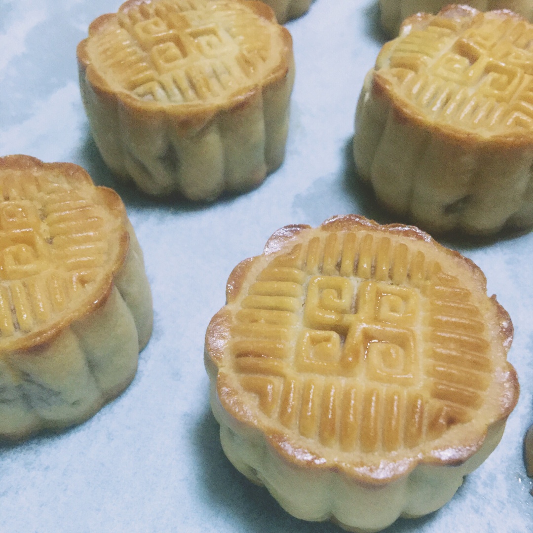 莲蓉蛋黄月饼（君之配方）