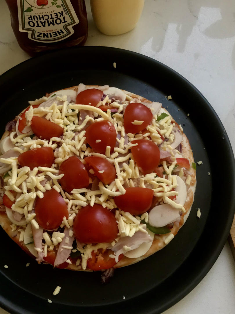 8寸纯手工什锦披萨