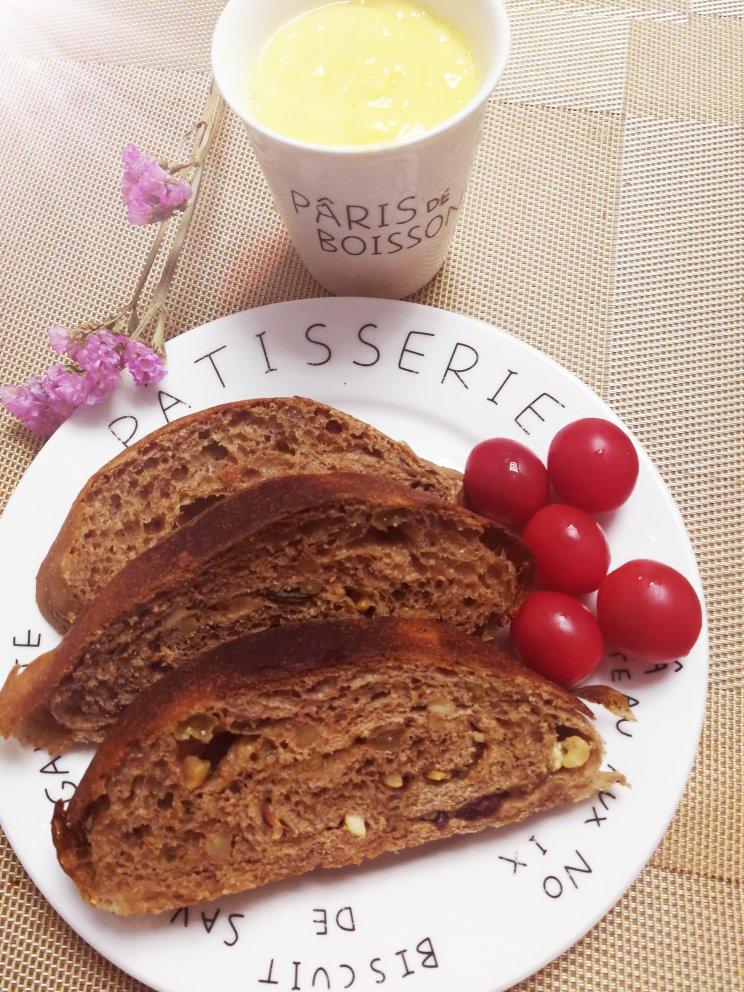 黑麦核桃红糖面包