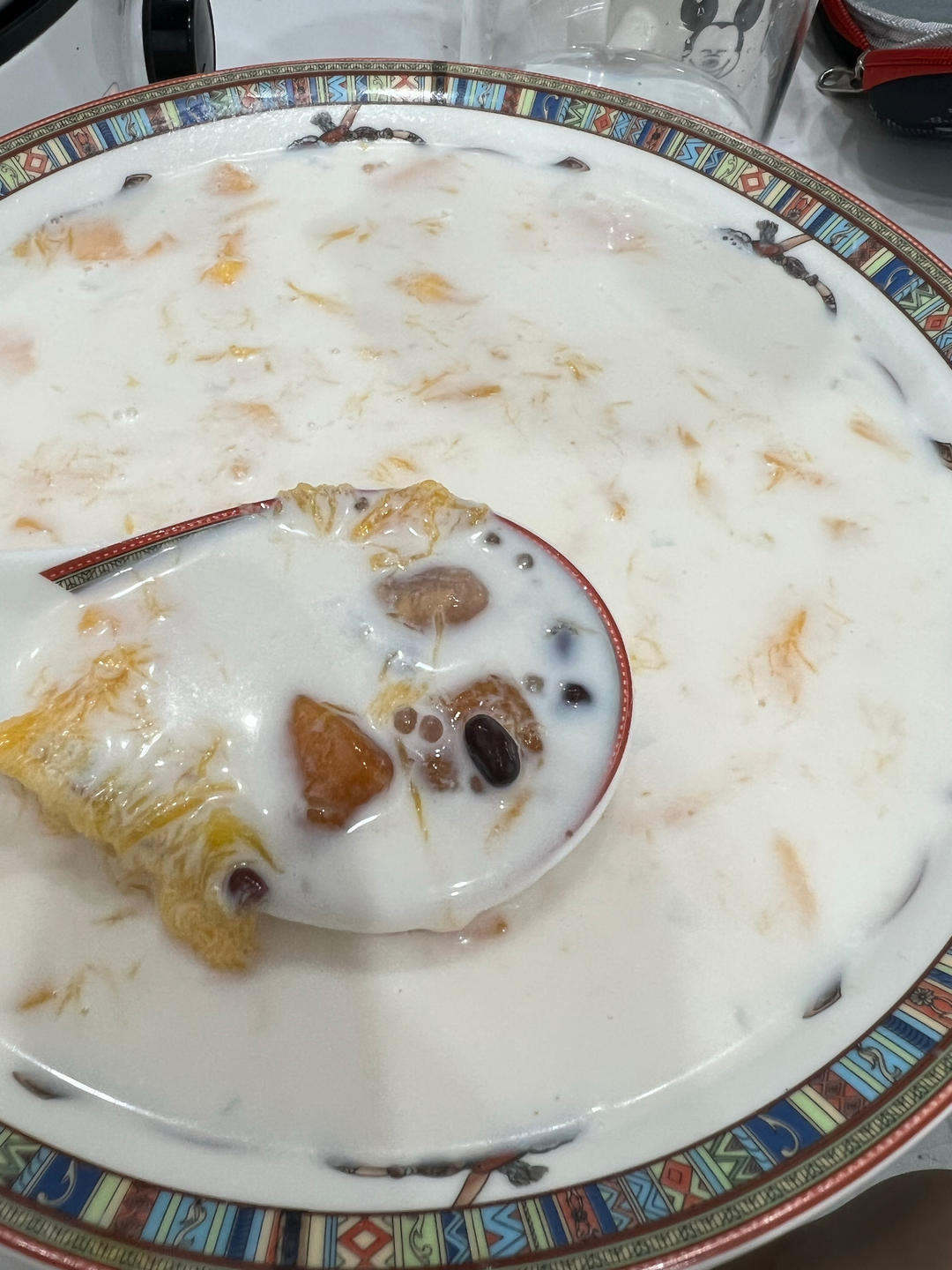 芋圆芒果椰奶西米露