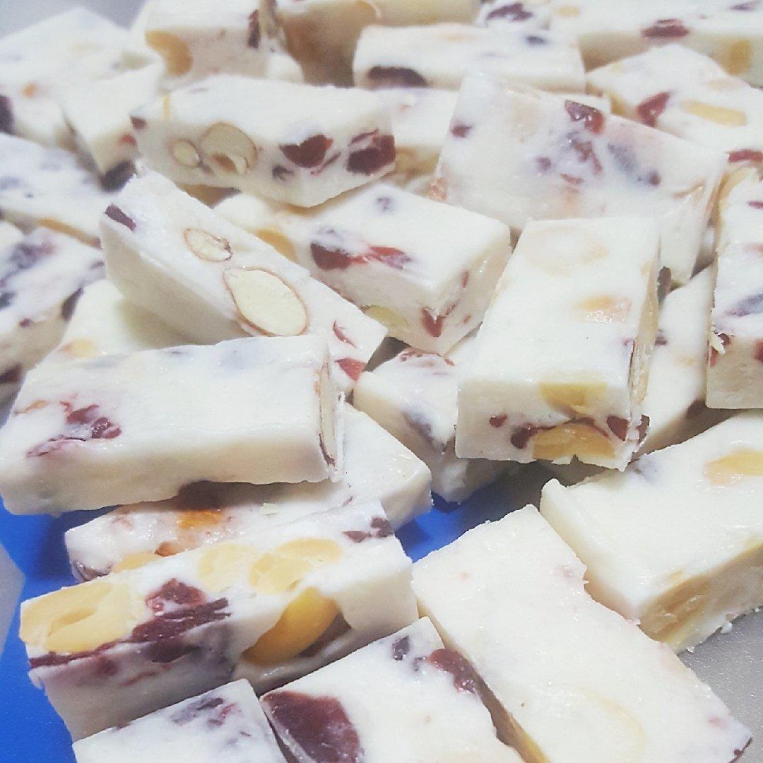 浓郁椰香牛轧糖