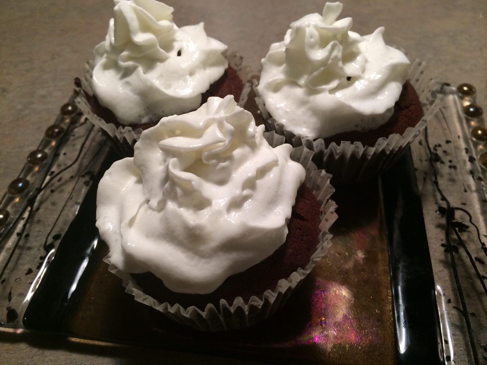 古典巧克力cupcake配马斯卡彭奶油霜