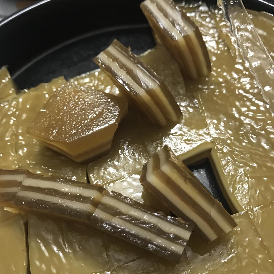 红糖椰汁千层糕的做法 步骤1