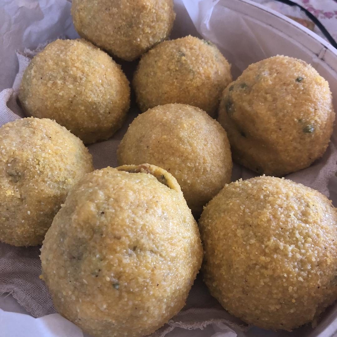 薄皮大馅菜团子