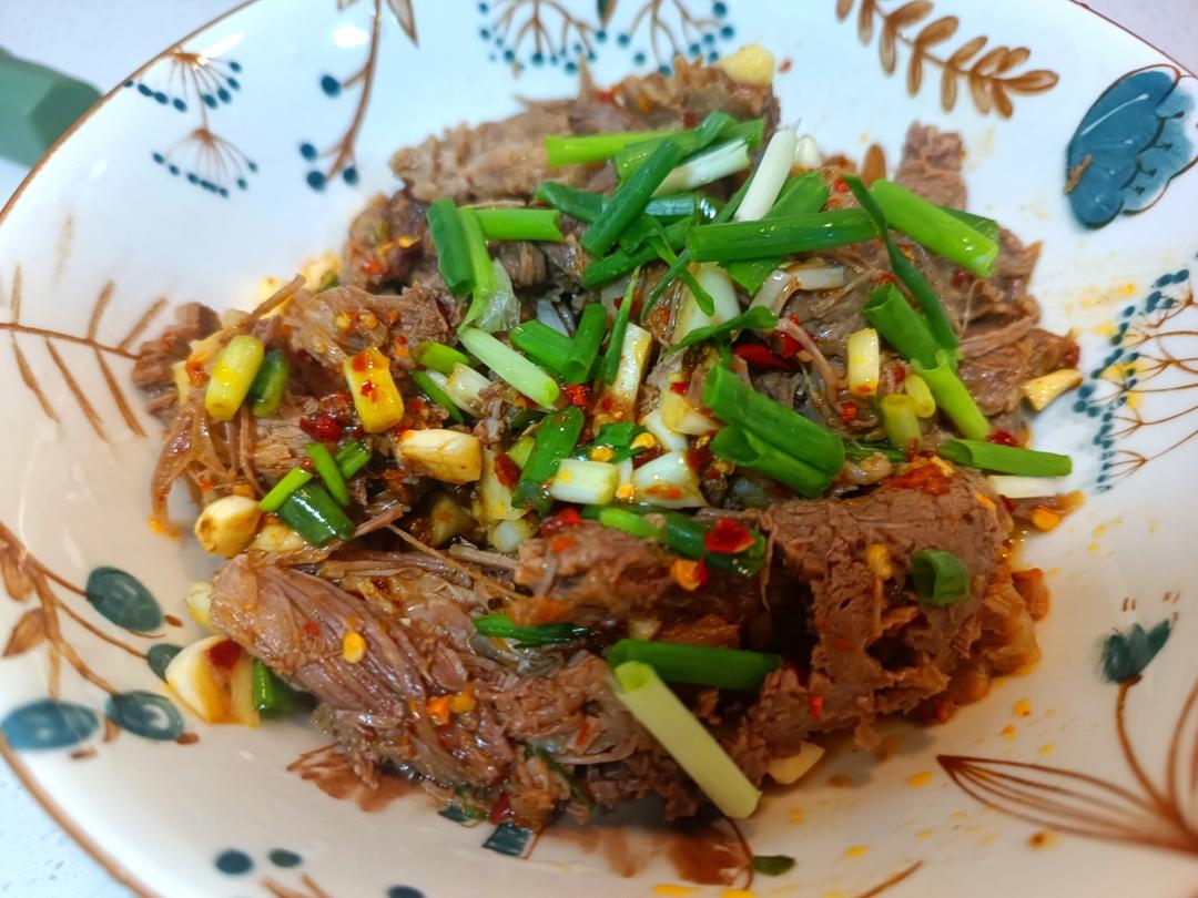 凉拌牛肉（独家料汁）