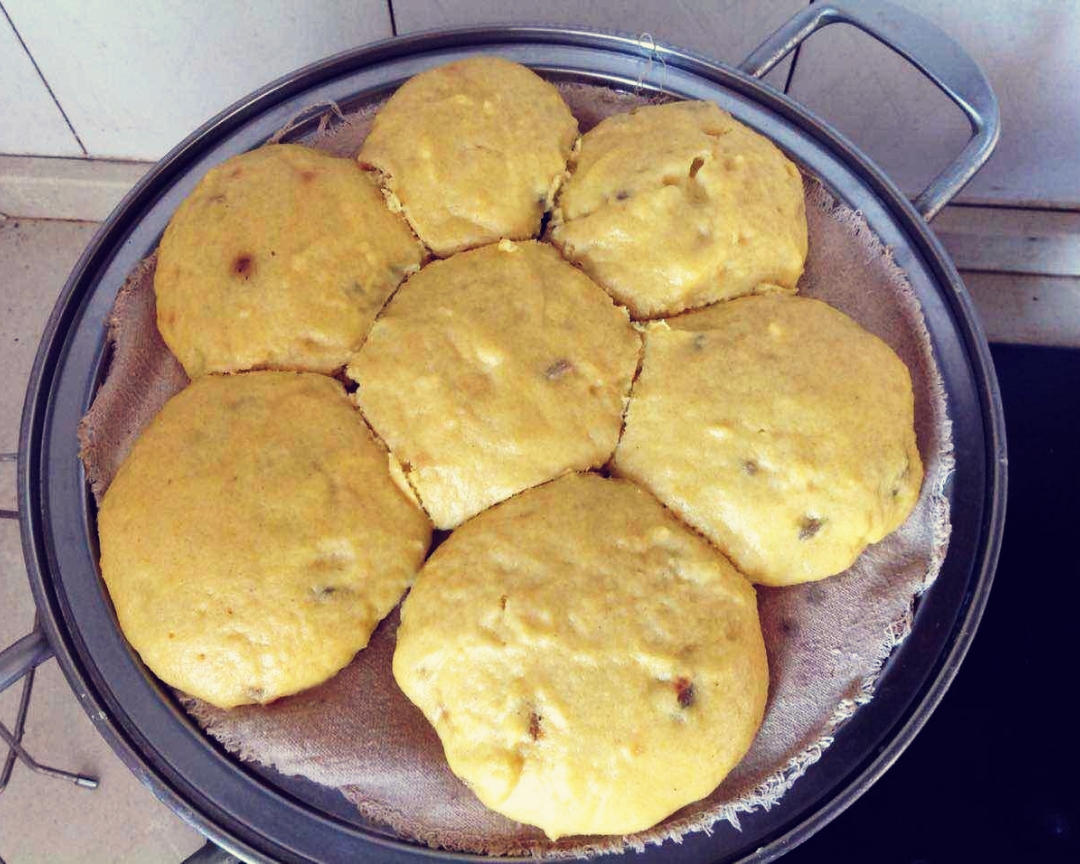 清蒸玉米饼-健康粗粮（传统的苞米面饽饽）的做法