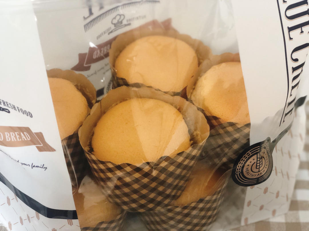 纸杯蛋糕 8寸戚风蛋糕的量