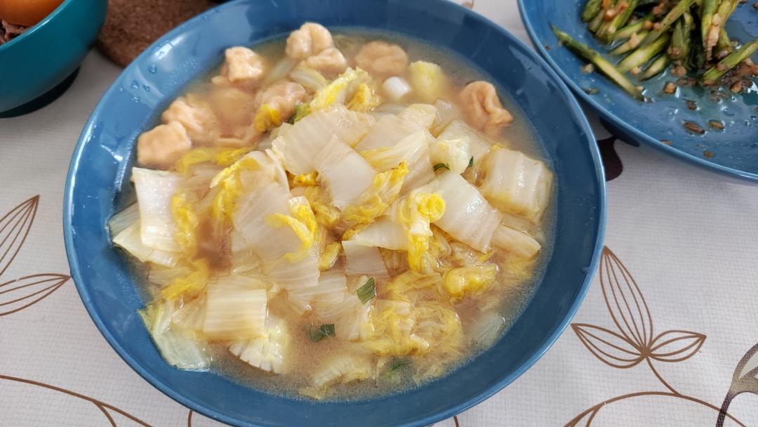 好吃到连汤汁都不剩的白菜焖豆泡，给肉都不换