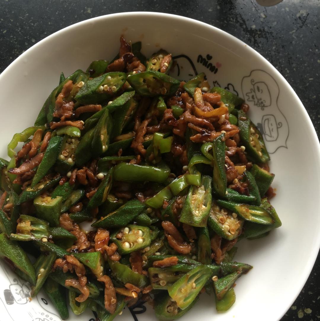 超级下饭的秋葵小炒肉