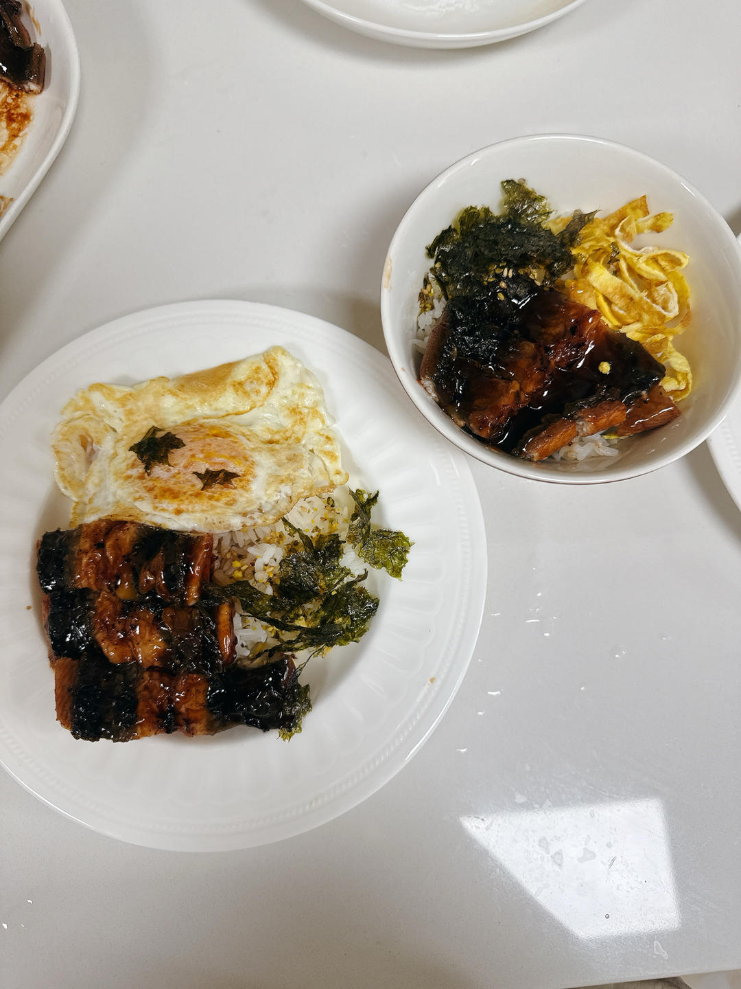 在家也能做鳗鱼饭吃，颜值堪比日料店，还有小盆友的鳗鱼饭团，可可爱爱到没朋友！真香！