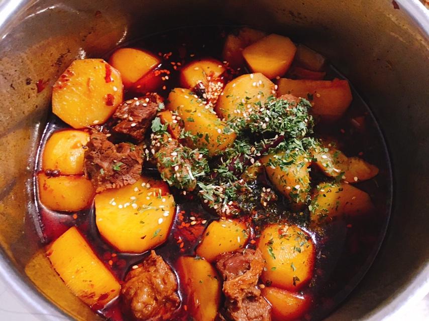 【小失食谱】软软糯糯土豆烧牛肉