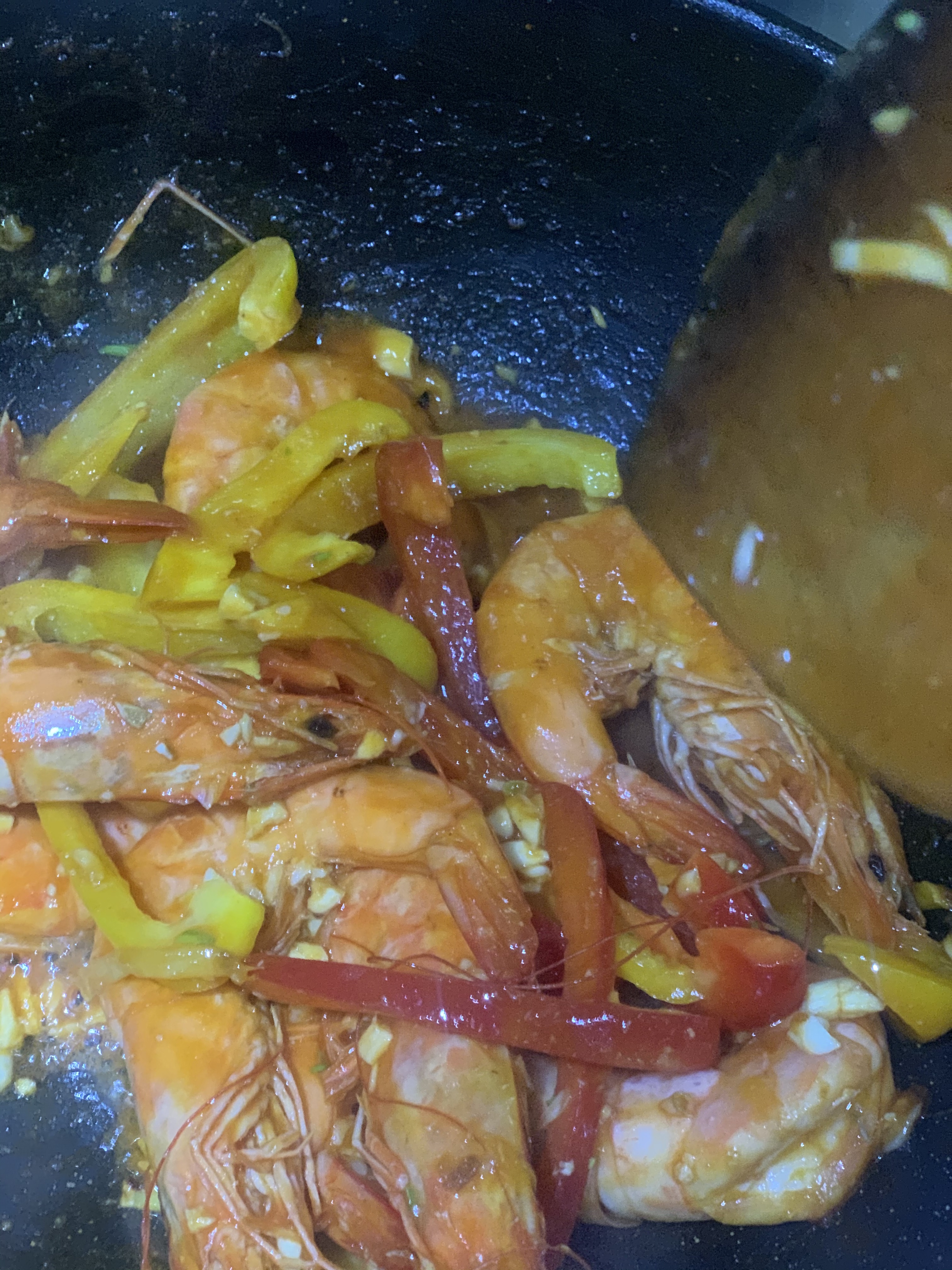茄汁大虾（彩椒配菜版）的做法