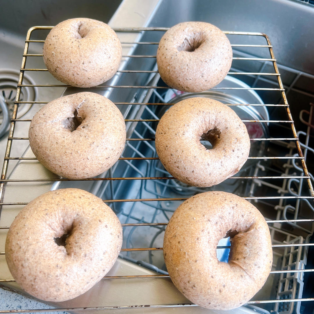 减肥主食 | 无糖的全麦奇亚籽贝果