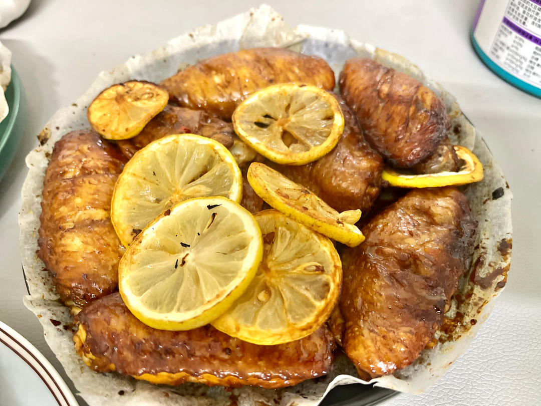 好吃到舔手指的🍋柠檬蒜香烤鸡翅-「家庭版」