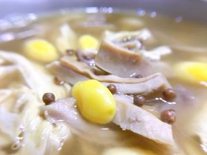 【樉樉的小厨房】腐竹白果猪肚汤 小美版的做法 步骤8