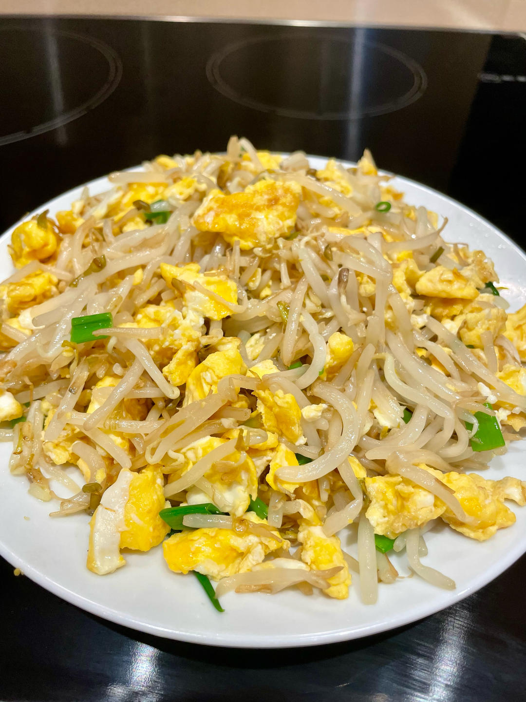 减脂期的美味——豆芽炒鸡蛋