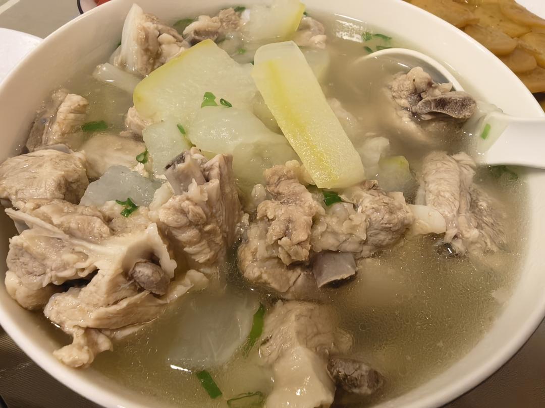 冬瓜排骨汤，夏天的味道