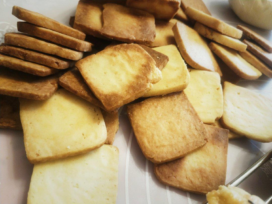 极简风炼奶小饼干