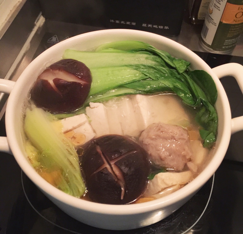 砂锅冻豆腐肉丸汤