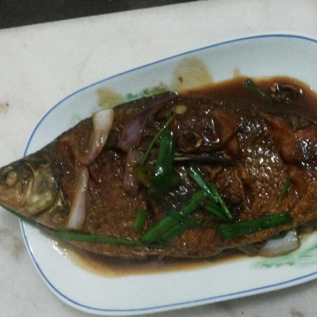 红烧黄鱼—鱼皮不破的小窍门