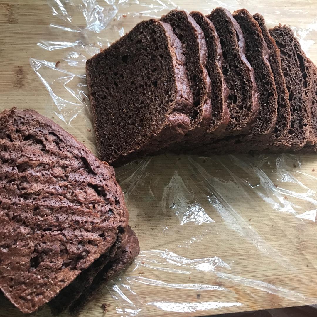 双倍浓郁的可可巧克力吐司