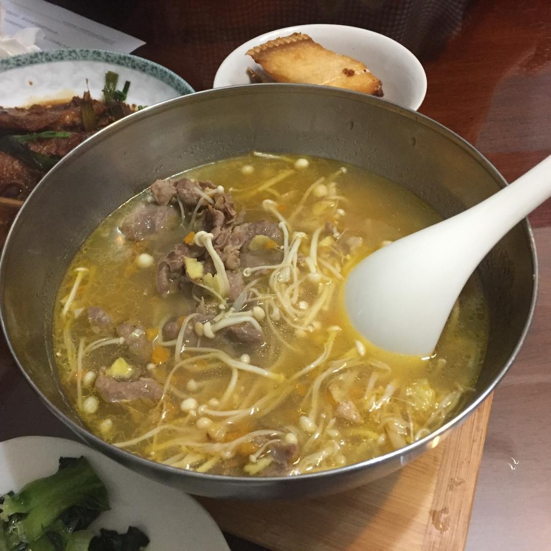 酸汤肥牛