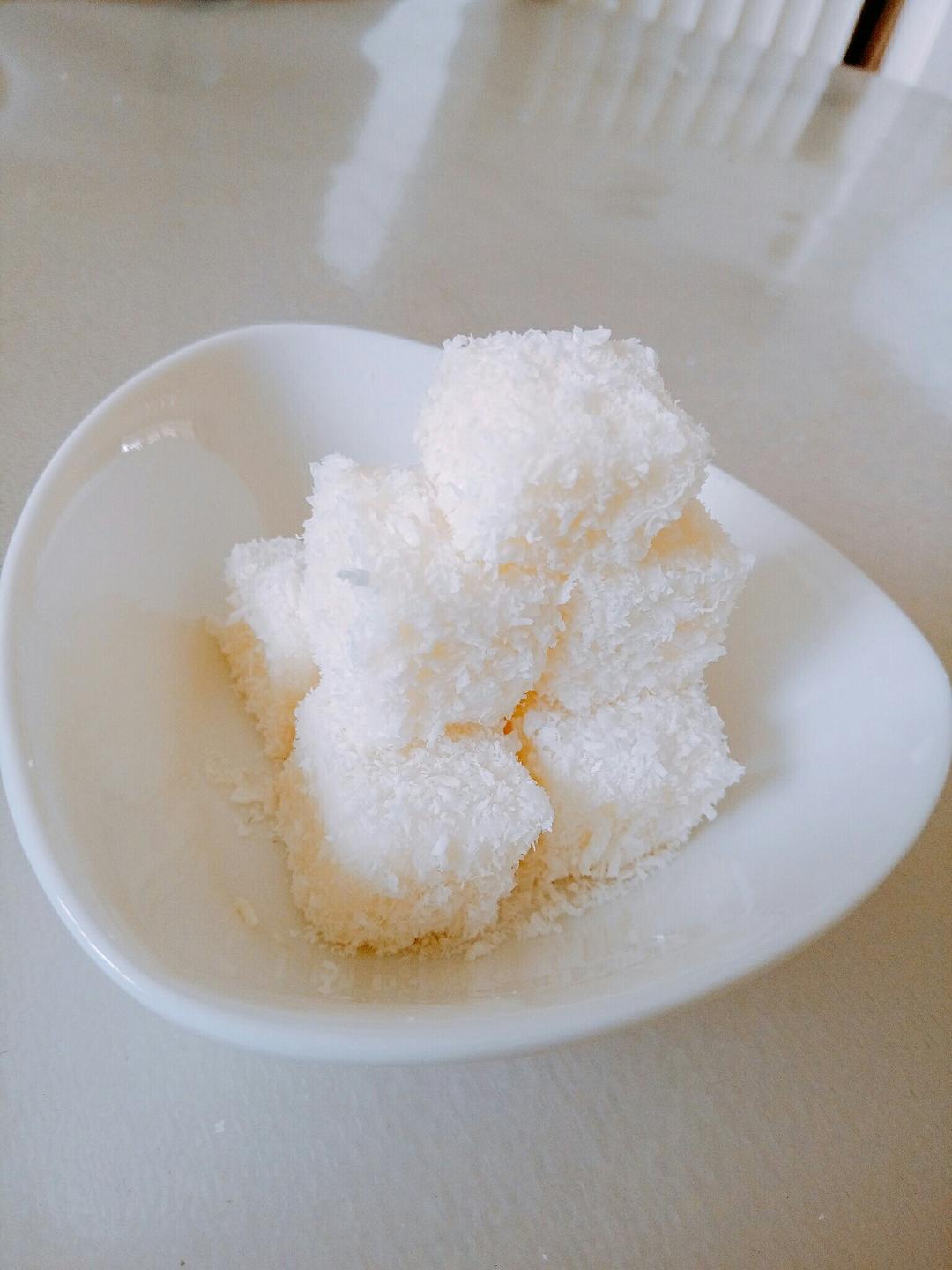 完胜85度C牛奶椰丝小方