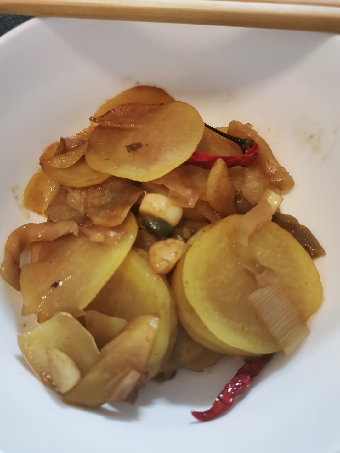 比肉都好吃的青椒炒土豆片😋简单又美味❗️