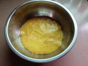 宝宝辅食：南瓜发糕的做法 步骤2
