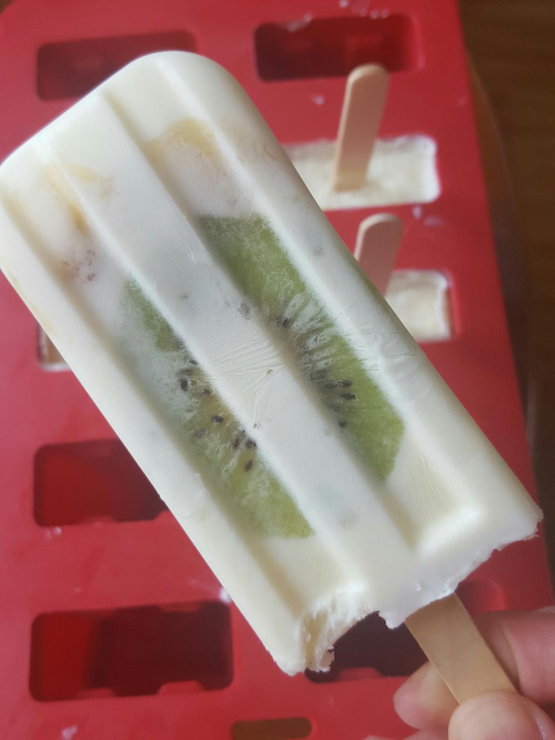 我要去看看gg做的冻酸奶雪糕曼食快语