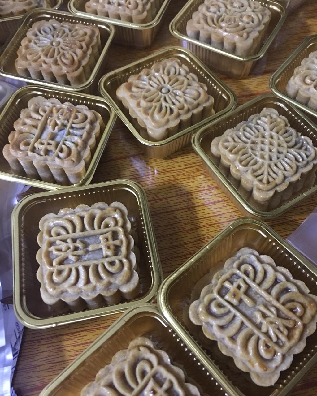 广式月饼—蛋黄莲蓉月饼
