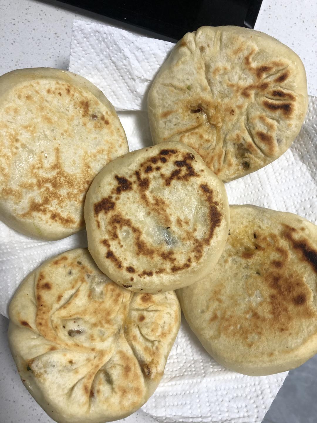 羊油渣虾皮饼的做法