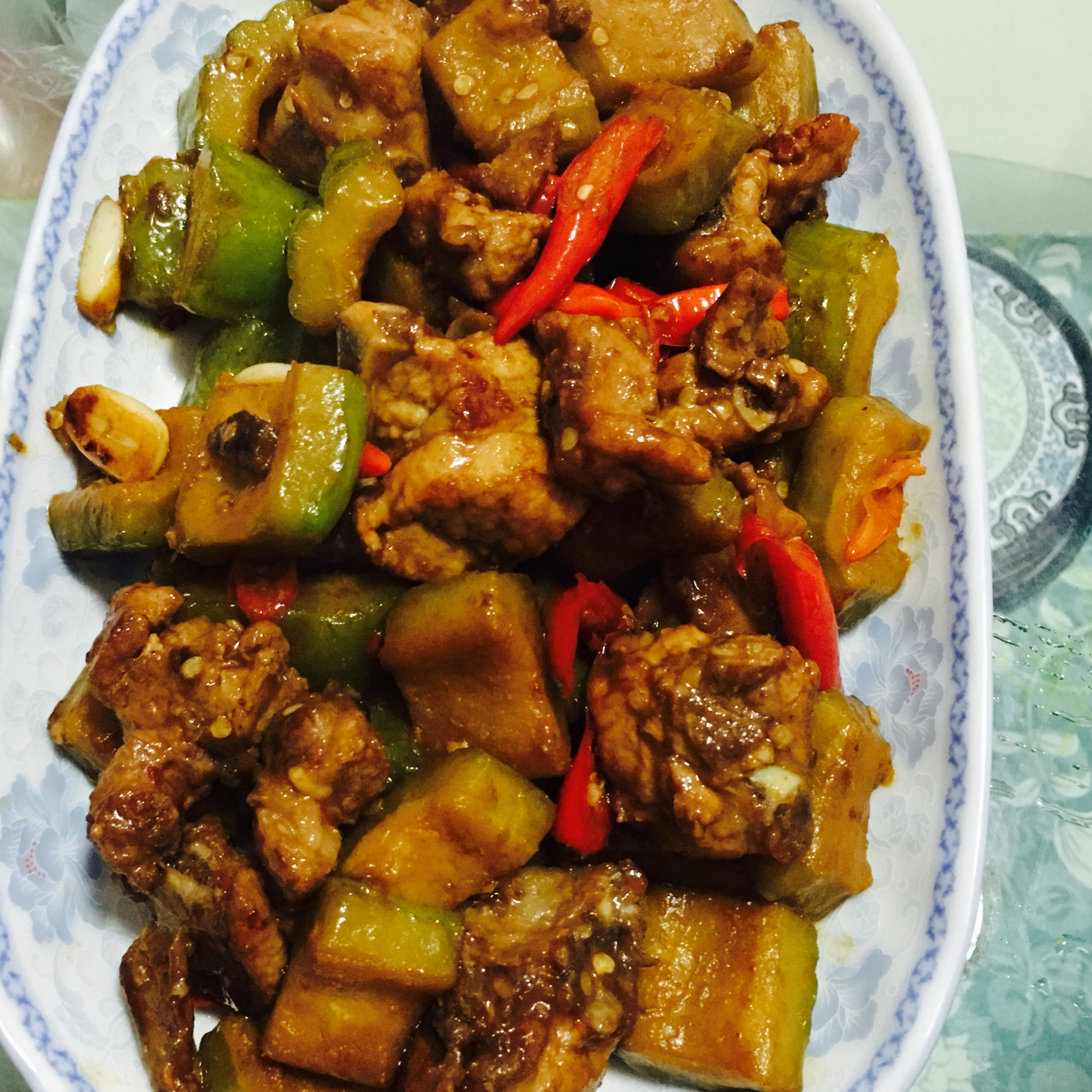 苦瓜焖排骨