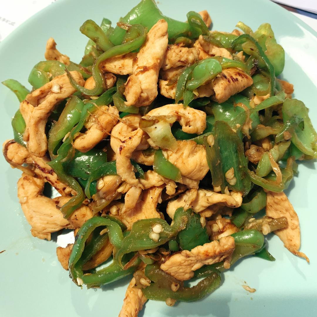 快手青椒鸡胸肉的做法