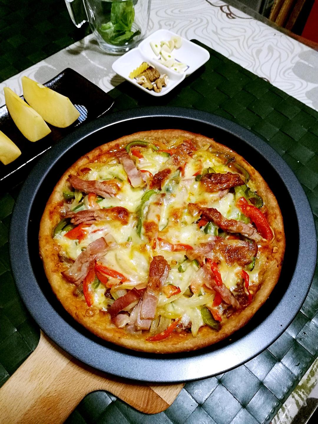 8寸纯手工什锦披萨