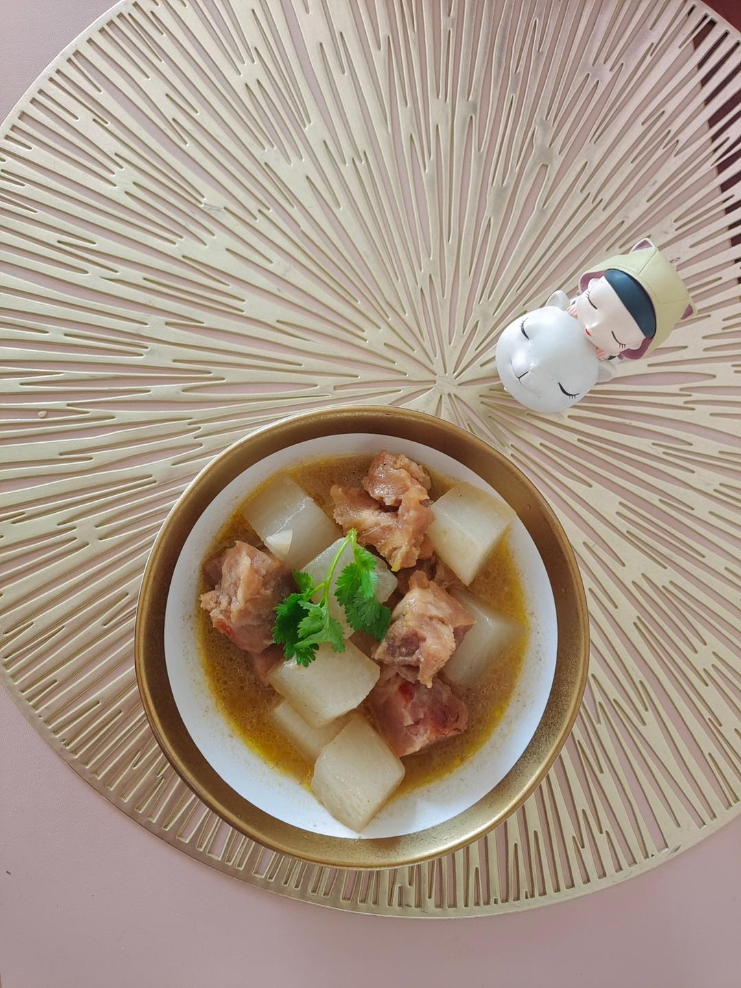 【萝卜炖牛杂】
